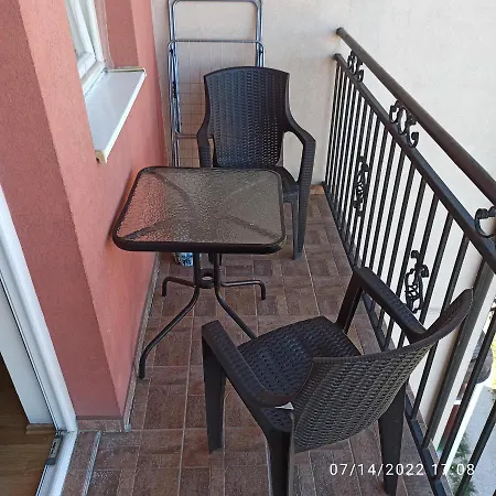 Apartment Dado